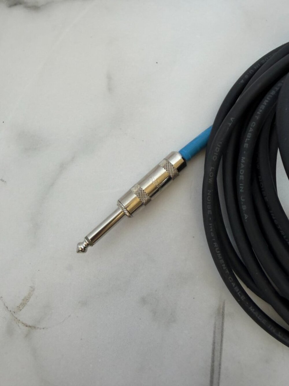 Neutrik VTG Audio 1/4" Instrument Cable Made in USA Black EG186 18.5-foot - Picture 2 of 6